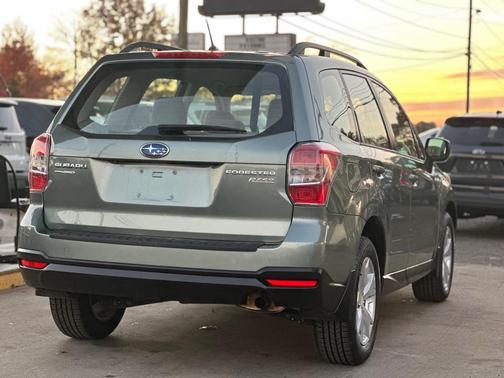 2015 Subaru Forester 2.5i