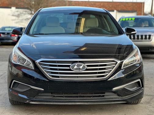 2016 Hyundai SONATA SE