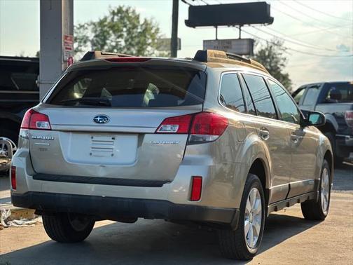 2010 Subaru Outback 2.5 i Premium