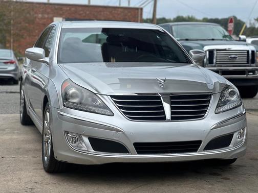 2011 Hyundai Equus Signature