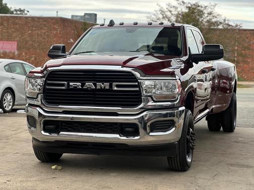 2020 RAM 3500 Tradesman Crew Cab 4x4 8' Box