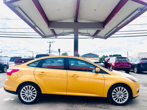 2012 Ford Focus Titanium