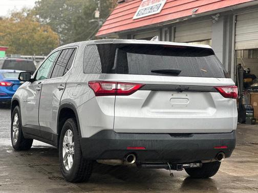 2018 Chevrolet Traverse LS