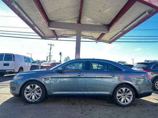 2010 Ford Taurus Limited