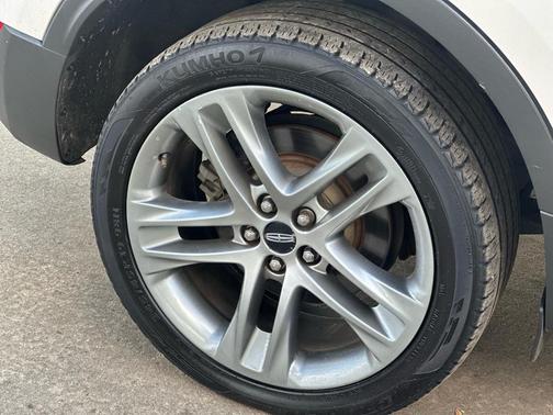 2015 Lincoln MKC Base