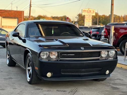 2010 Dodge Challenger SE