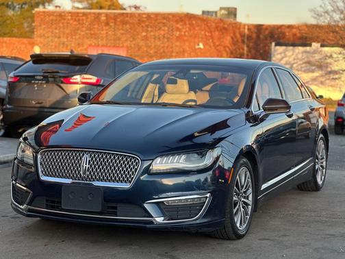 2017 Lincoln MKZ Base