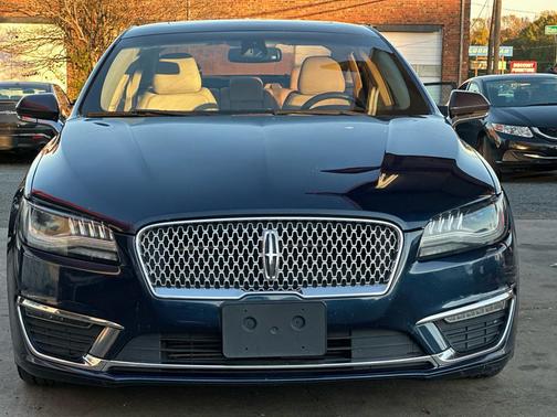 2017 Lincoln MKZ Base
