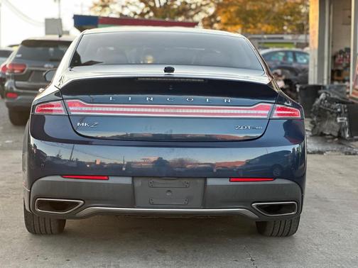 2017 Lincoln MKZ Base