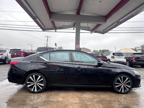 2019 Nissan Altima 2.5 SR