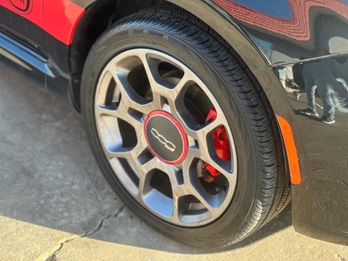 2015 FIAT 500 Sport