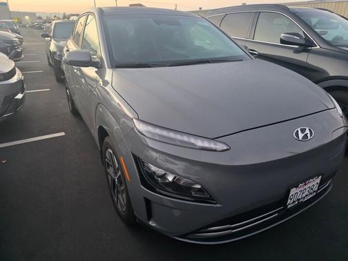 2023 Hyundai KONA EV SE