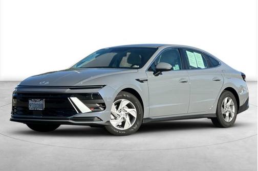 2025 Hyundai SONATA SE