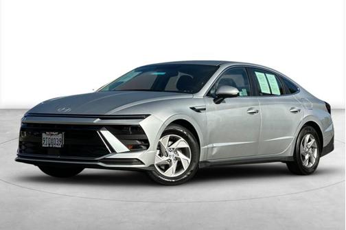 2025 Hyundai SONATA SE