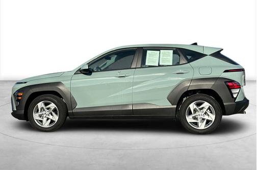 2025 Hyundai KONA SE