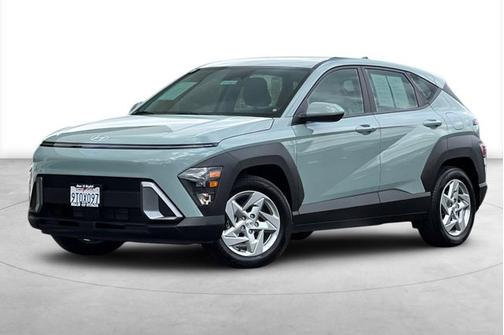 2025 Hyundai KONA SE