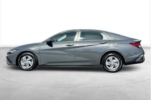 Gray 2026 Hyundai ELANTRA SE