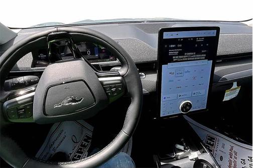 2025 Ford Mustang Mach-E Premium