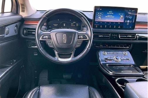 2021 Lincoln Nautilus Reserve