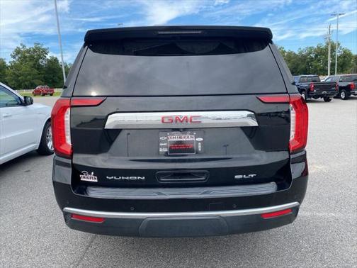 2022 GMC Yukon SLT