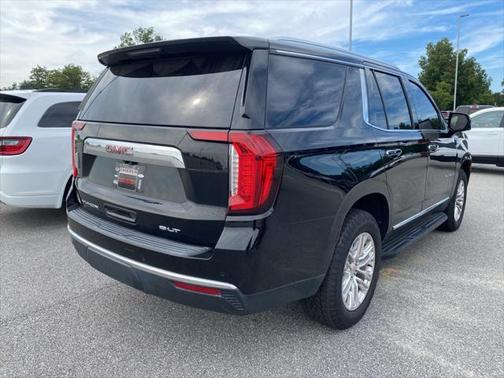 2022 GMC Yukon SLT