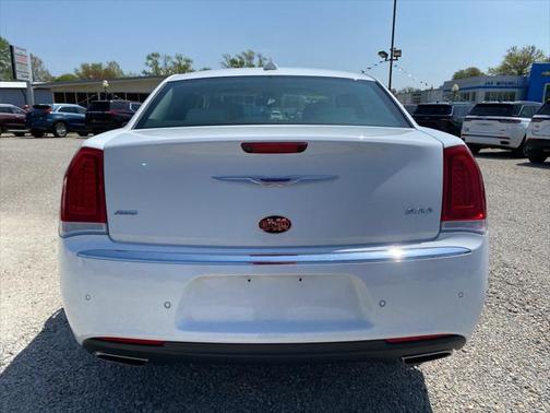 2021 Chrysler 300 Touring