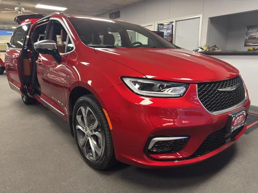2026 Chrysler Pacifica L
