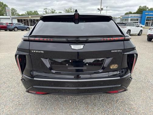 2024 Cadillac LYRIQ Luxury w/1SE