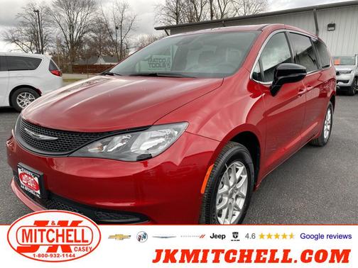 2025 Chrysler Voyager LX