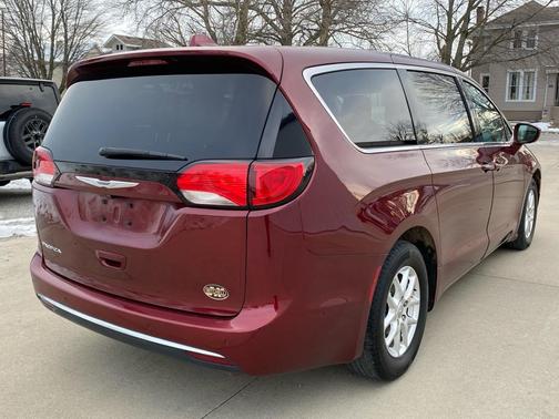2020 Chrysler Pacifica Touring
