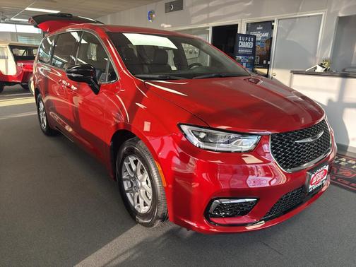 2026 Chrysler Pacifica L