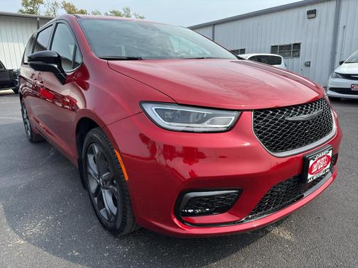 2026 Chrysler Pacifica L