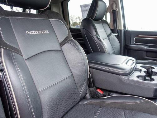 2024 RAM 2500 Laramie Crew Cab 4x4 6'4' Box