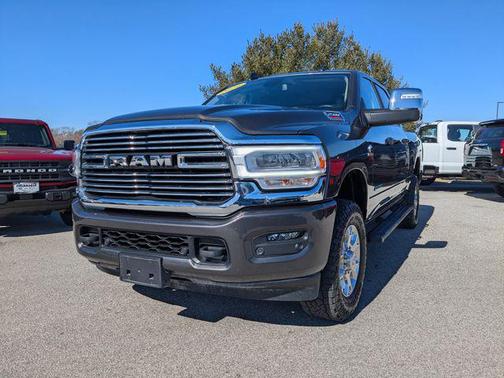2024 RAM 2500 Laramie Crew Cab 4x4 6'4' Box