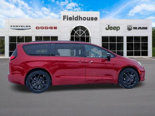 2026 Chrysler Pacifica L