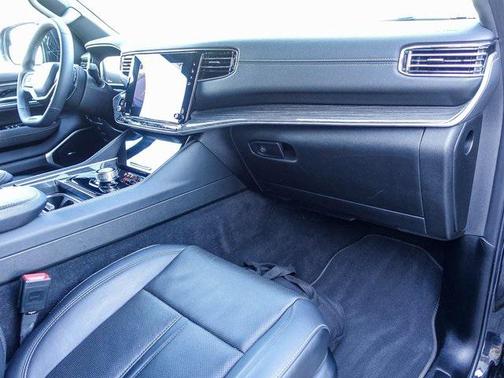 2022 Jeep Wagoneer Series II 4x2