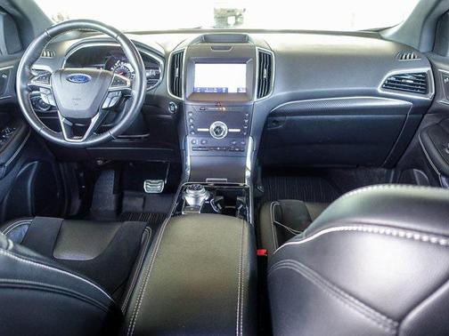 2020 Ford Edge ST