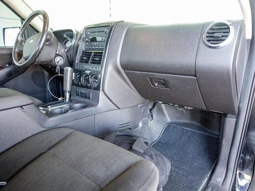 2009 Ford Explorer Sport Trac XLT