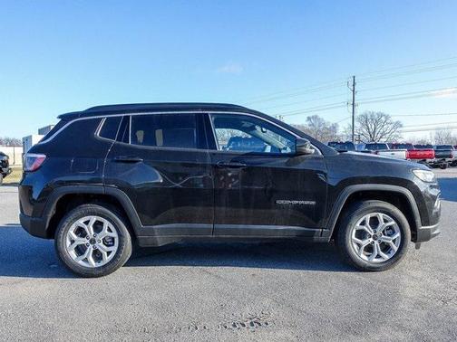 2025 Jeep Compass Latitude