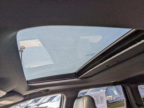 Granite Crystal Metallic Clearcoat 2021 Jeep Grand Cherokee Laredo