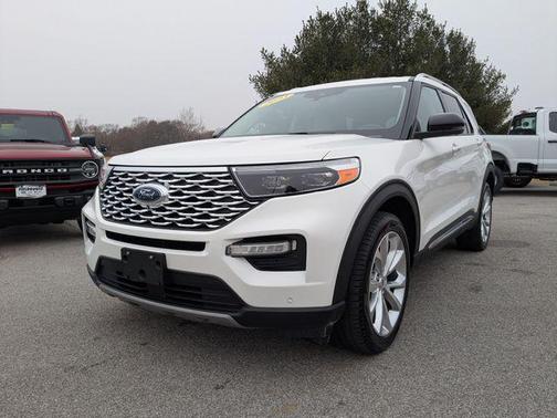 2023 Ford Explorer Platinum