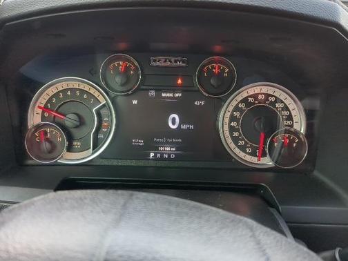 2018 RAM 2500 Big Horn Crew Cab 4x4 6'4' Box