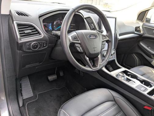 Carbonized Gray Metallic 2023 Ford Edge SEL
