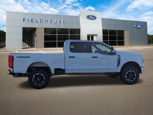 Oxford White 2026 Ford F-250 XLT
