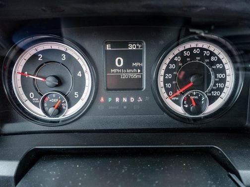 2017 RAM 2500 SLT Crew Cab 4x4 6'4' Box