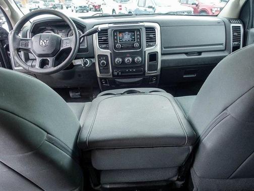 2017 RAM 2500 SLT Crew Cab 4x4 6'4' Box