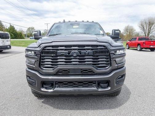 2025 RAM 2500 Big Horn Crew Cab 4x4 6'4' Box