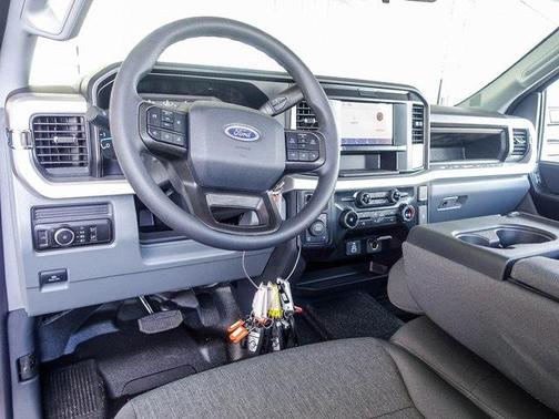 2025 Ford F-250 XL