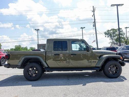 2025 Jeep Gladiator High Tide