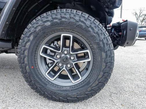 2025 Jeep Gladiator Mojave X